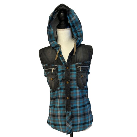 Bluette moto/grunge style sleeveless button up shirt w/hoodie size M, pre-loved - Picture 7 of 12